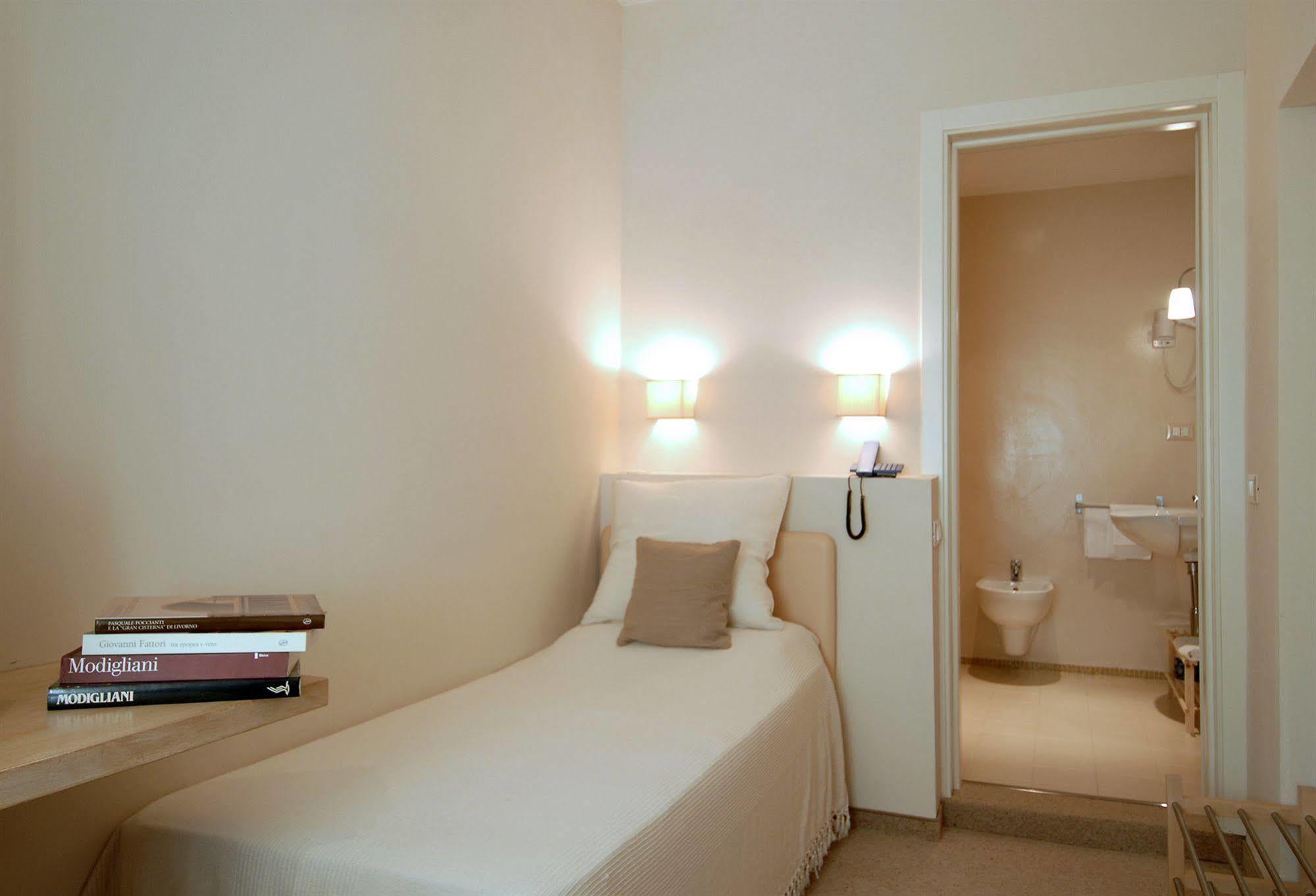 Hotel Touring Livorno Luaran gambar